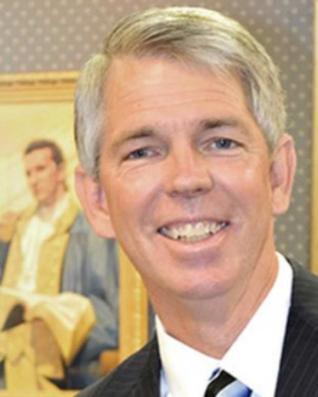 Christian Historian: Jesus Opposed Minimum Wage (Video) Promo Image