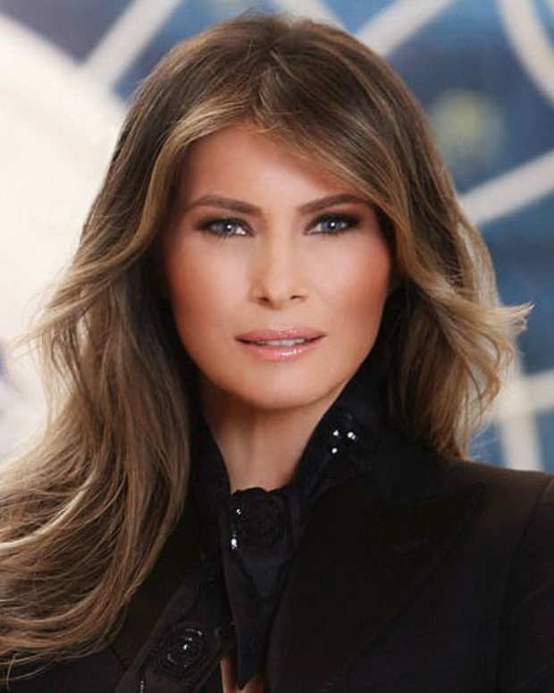 Melania Trump's Portrait Sparks Controversy (Photo) Promo Image