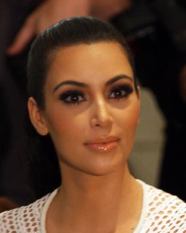 Kim Kardashian Slams Body Shamers Photo Opposing Views