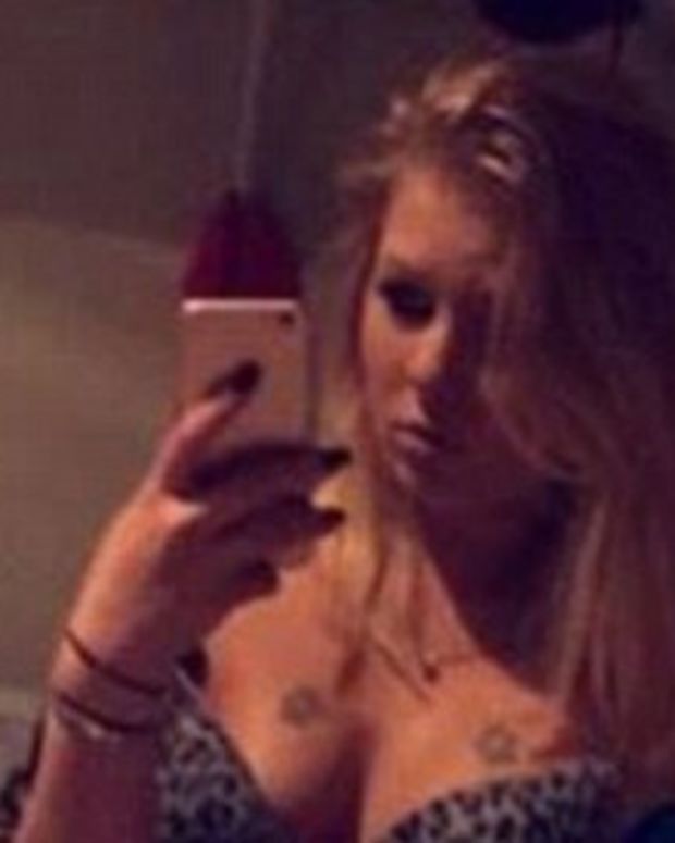 Woman Sues Match.com For 10 Million After Her Date Stabs Her