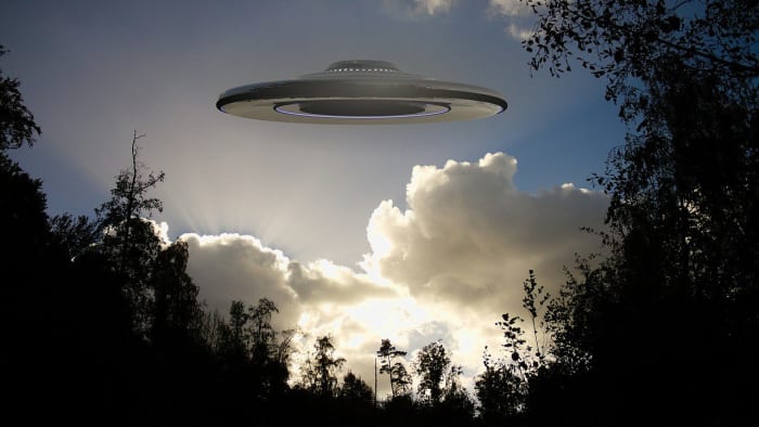 Former Pentagon Official: U.S. Has Evidence Of Aliens ...
