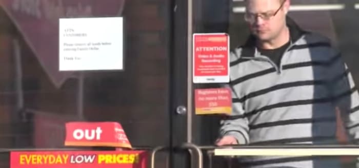 Exterior view of the front door at Family Dollar, Photo Credit: LSUDVM