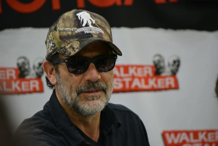 'Walking Dead' Actor Faces Backlash Over Photo Of Himself Wearing ...