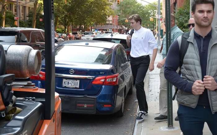 Barron Trump spotted walking in the street, Photo Credit: Barron Trump News/X