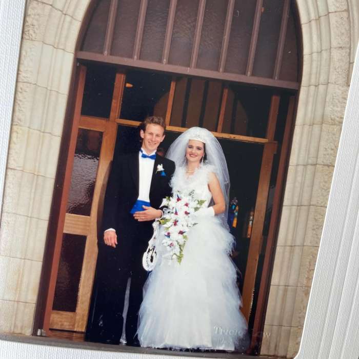 Jeni and Ray Bonell's wedding photo, Photo Credit: thebonellfamily_/Instagram