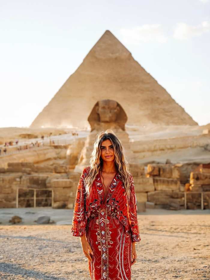 Jess Melu travelling in Cairo, Egypt, Photo Credit: jessmelu/Instagram