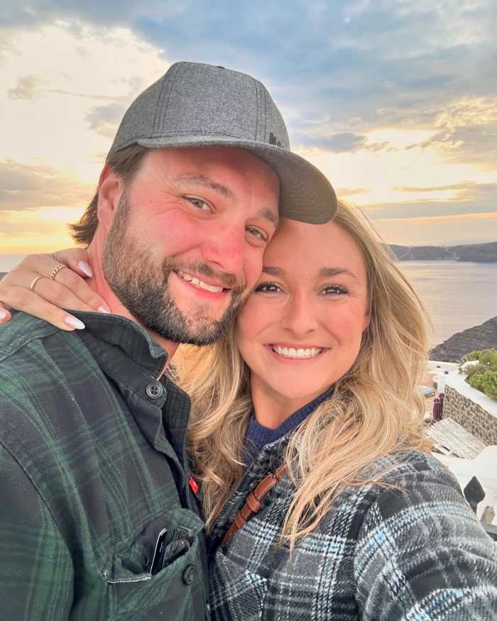 Brandon and Rachel Dumovich in Greece on their honeymoon, Photo Credit: Rachel Dumovich/Facebook
