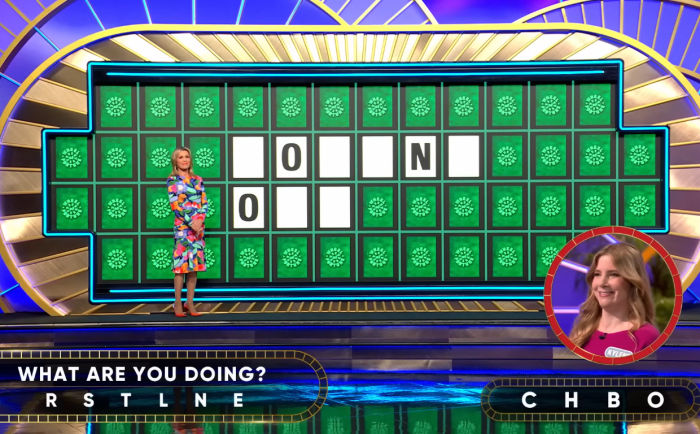 Show hostess Vanna White in a 'Wheel of Fortune' episode, Photo Credit: Wheel of Fortune/Youtube