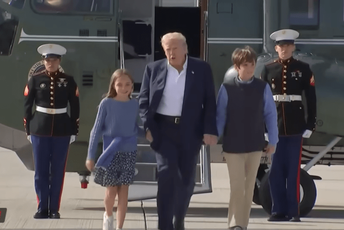 US President Donald Trump with his grandkids, Photo Credit: Diario AS/Youtube