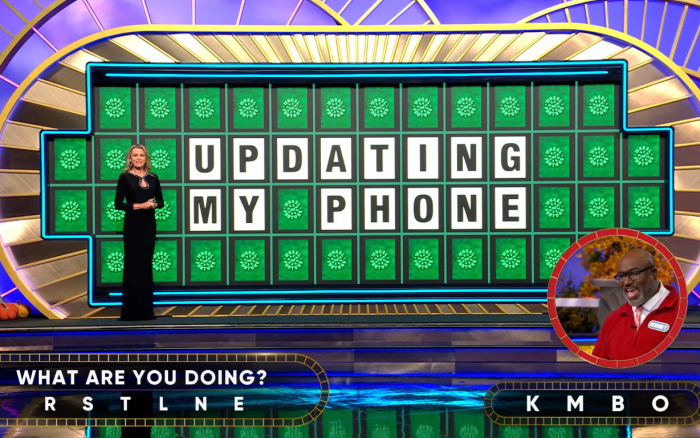 Show hostess Vanna White in a 'Wheel of Fortune' episode, Photo Credit: Wheel of Fortune/Youtube