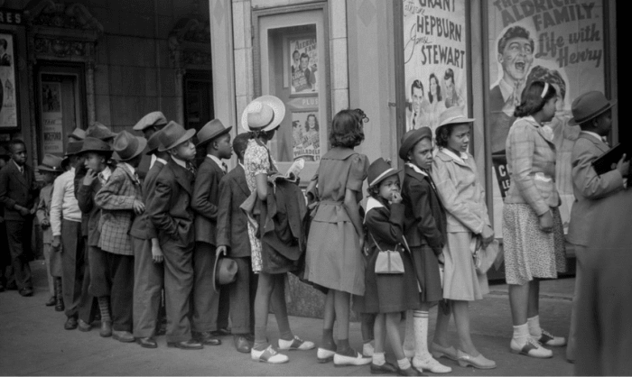 Children from 1941 waiting in a line, Photo Credit: Reddit