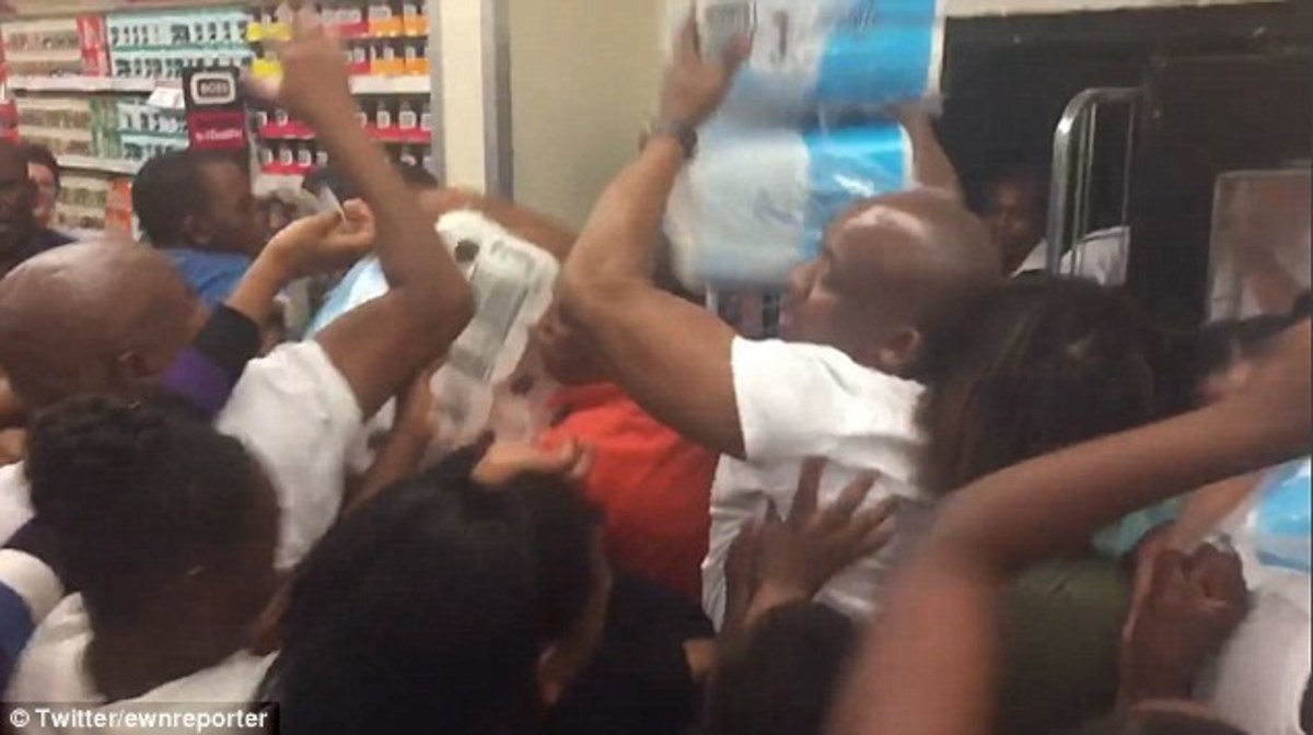 black-friday-fights-over-toilet-paper-in