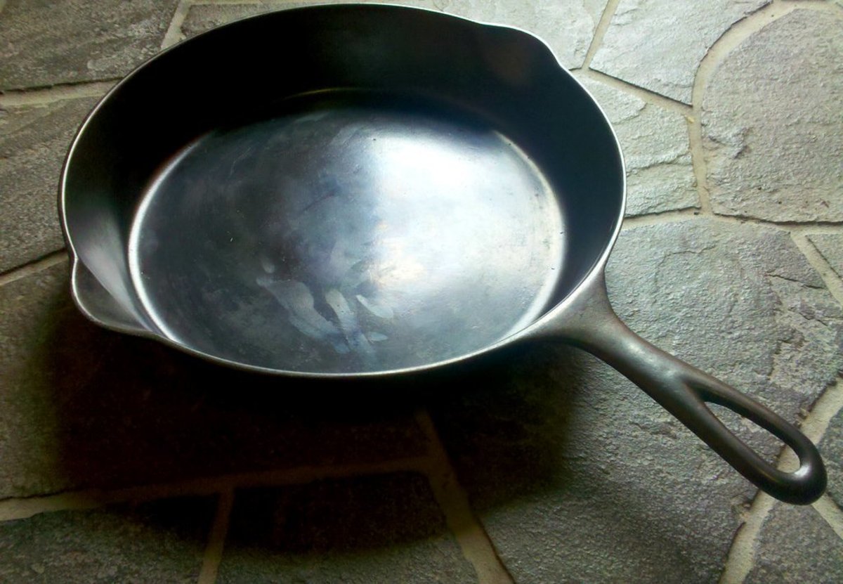 Man Reportedly Attacks Mom With Skillet On Thanksgiving Promo Image