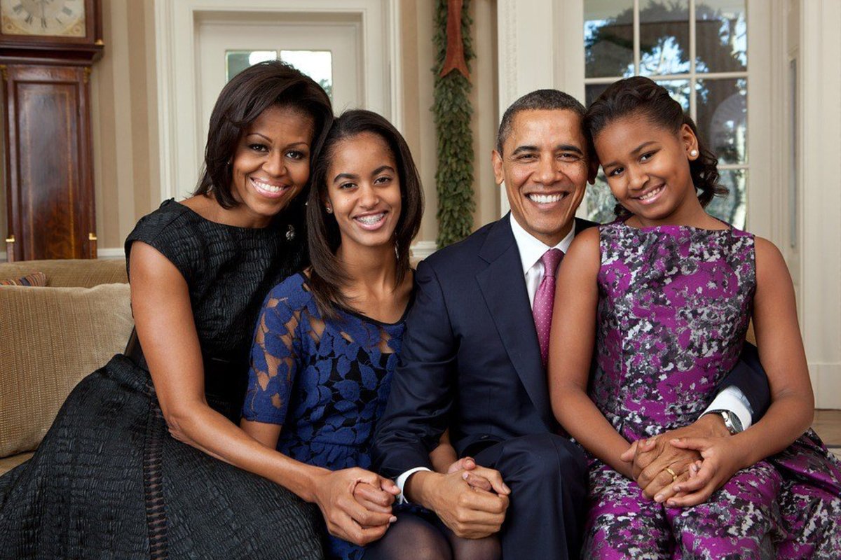 Michelle Obama's Photo Of Barack's Gifts Goes Viral Promo Image