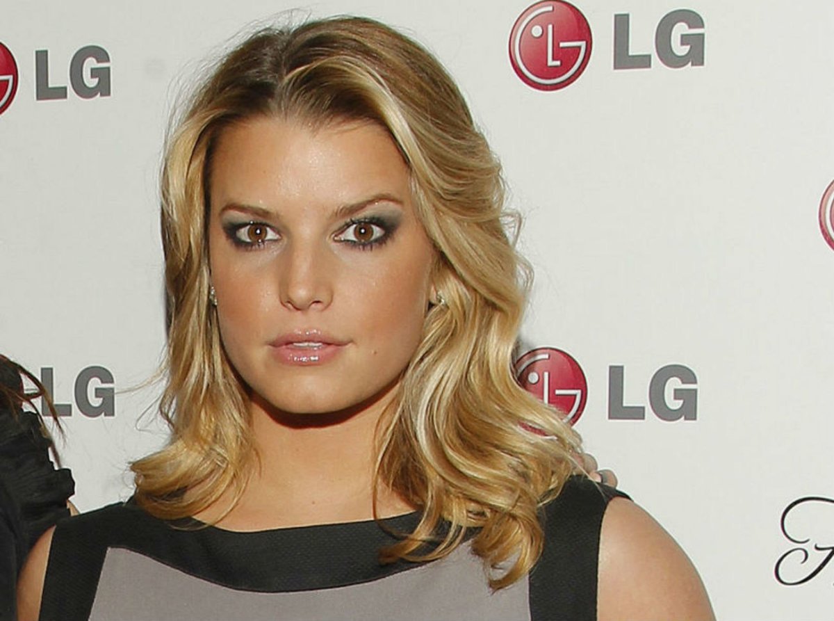 jessica simpson haircuts medium jessica simpsons sons haircut sparks controversy photos promo image photos jessica simpson haircuts medium jessica simpsons sons haircut sparks controversy photos promo image photos