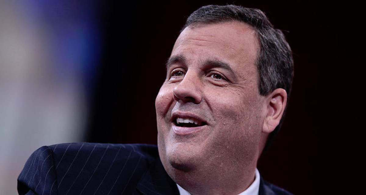 Chris Christie Gets Shocking Message On Flying Banner (Photos) Promo Image