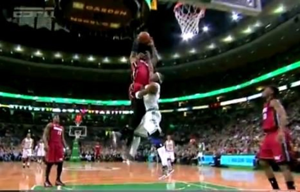 lebron james dunking on jason terry