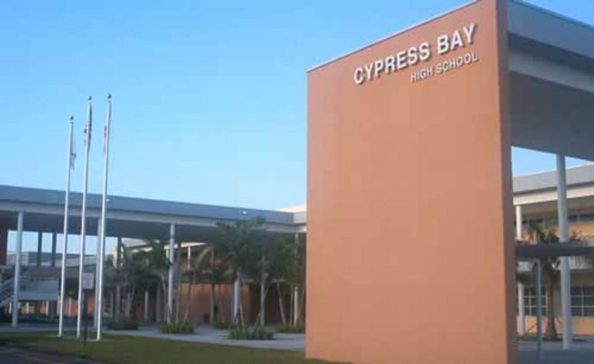 Nude Photos of Cypress Bay High School Students Removed 