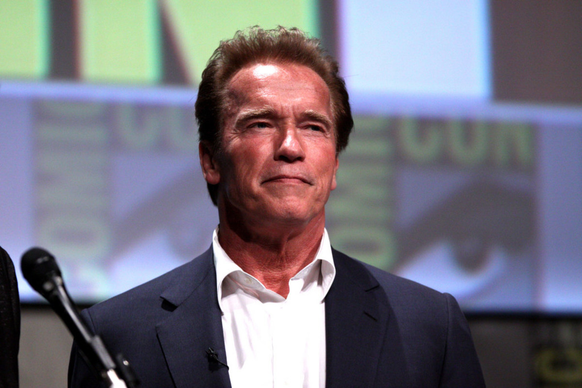 Picture Of Arnold Schwarzenegger Goes Viral (Photo) Promo Image