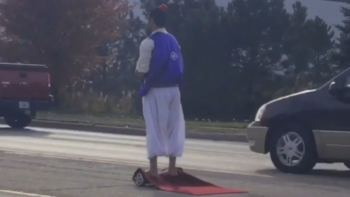 Man Dresses Up As Aladdin, Rides Magic Carpet Around With Hoverboard