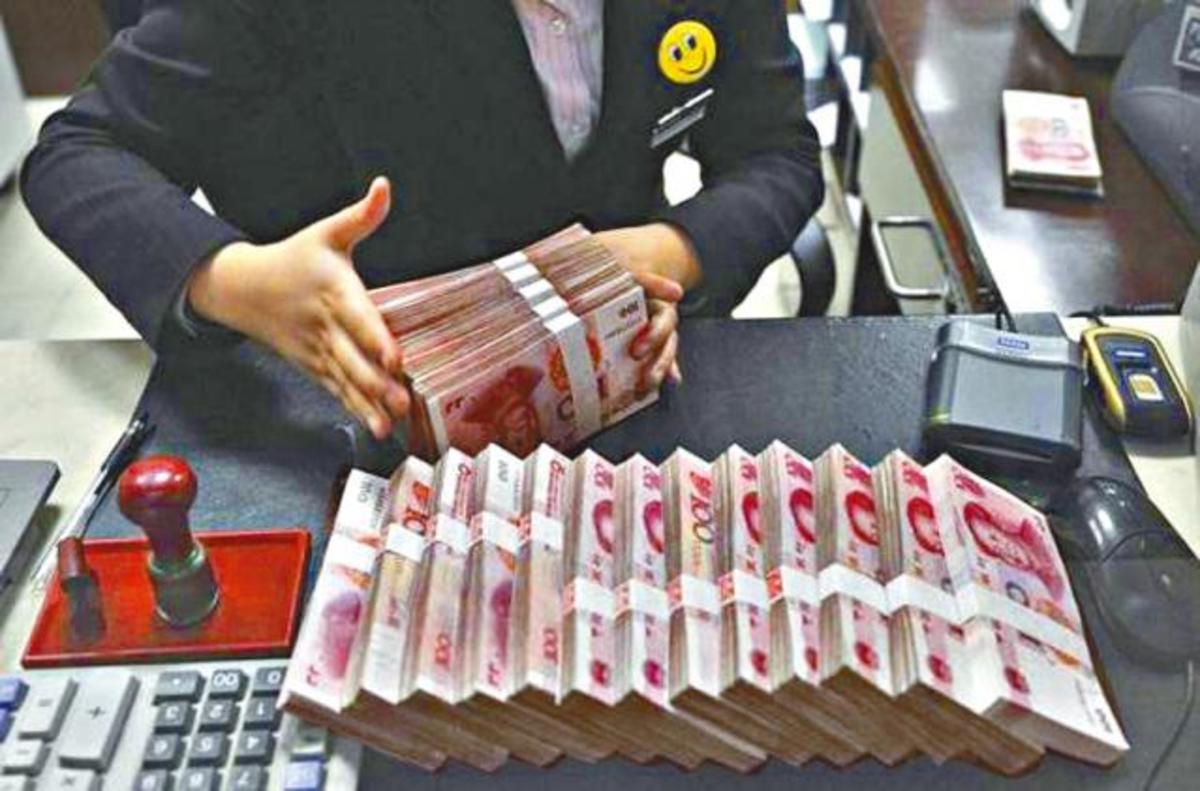 Chinese Bank Tellers Get STDs After Handling Money ...