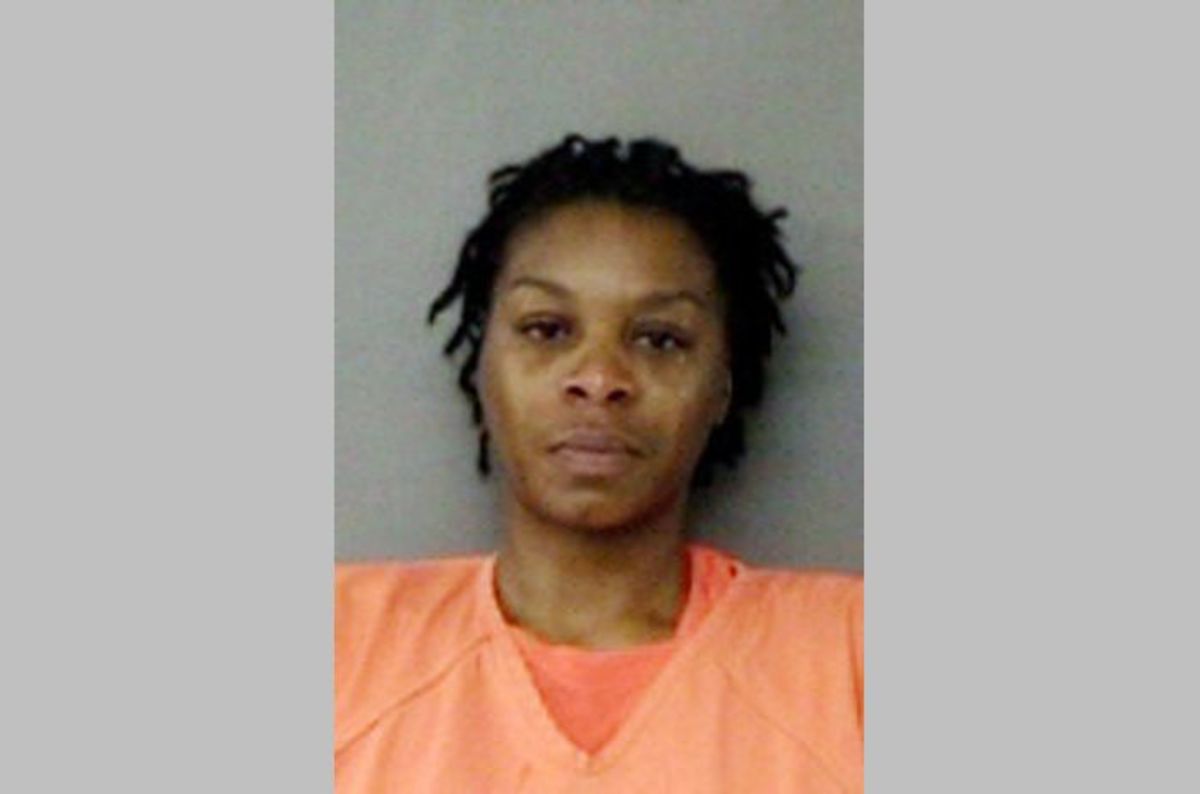 Social Media Users Believe Sandra Bland Was Dead During Mug Shot.