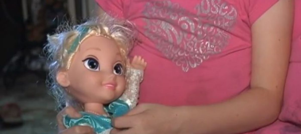 Parents outraged after school sends their 6 year old daughter home in just her underwear | politics Parents outraged after school sends their 6 year old daughter home in just her underwear | politics
