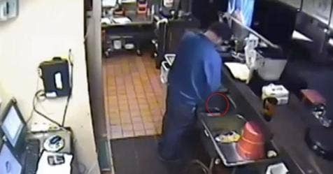 Whole Pizza Hut Branch Shut Down After Footage Of Manager Goes Viral Online - Vimarsana News