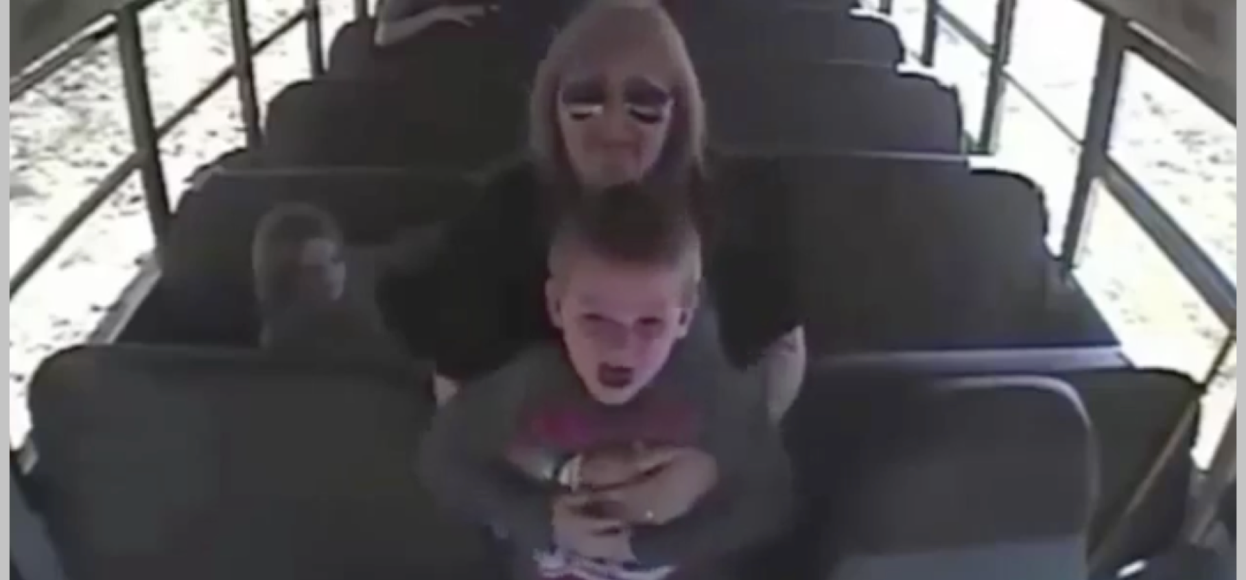 Bus Driver Grabs 5-Year-Old Boy, Kids Watch On Helplessly As He Struggles - Vimarsana News