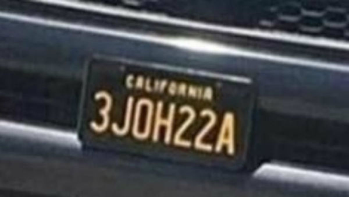 The California license plate viewed head on with the secret message not immediately intelligible, Photo credit: Boing Boing