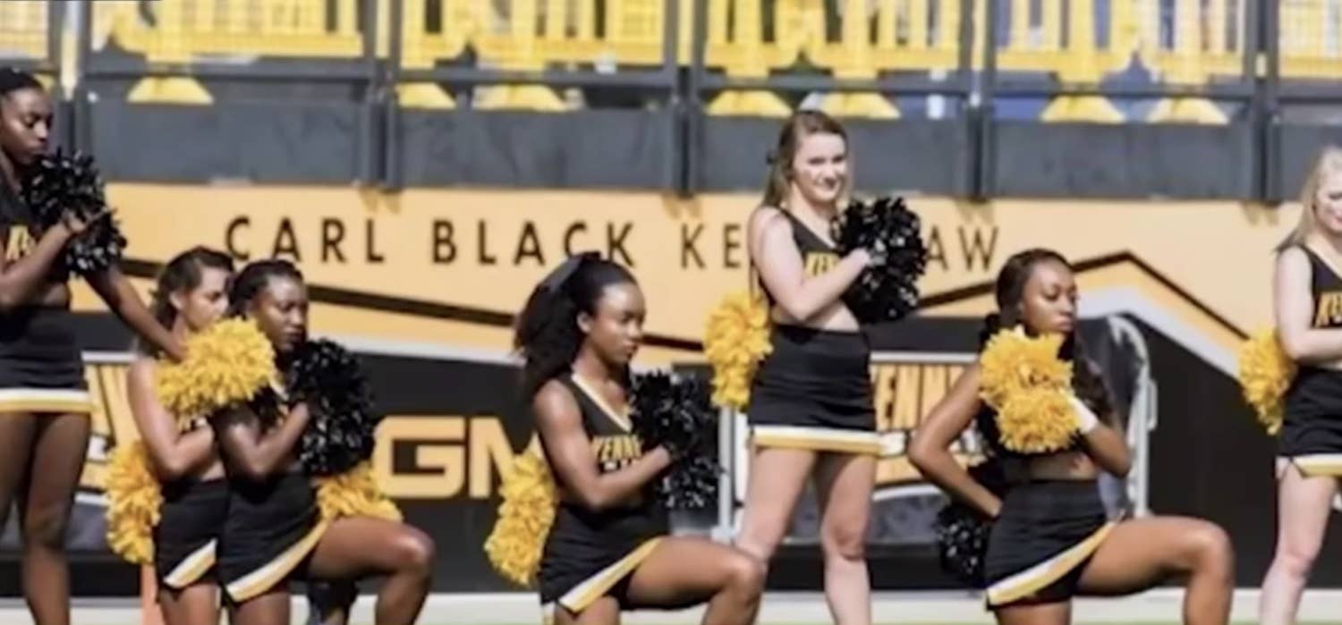 Ex-Cheerleader Reaches $145,000 Settlement Over Punishment For National Anthem Protest - Vimarsana News