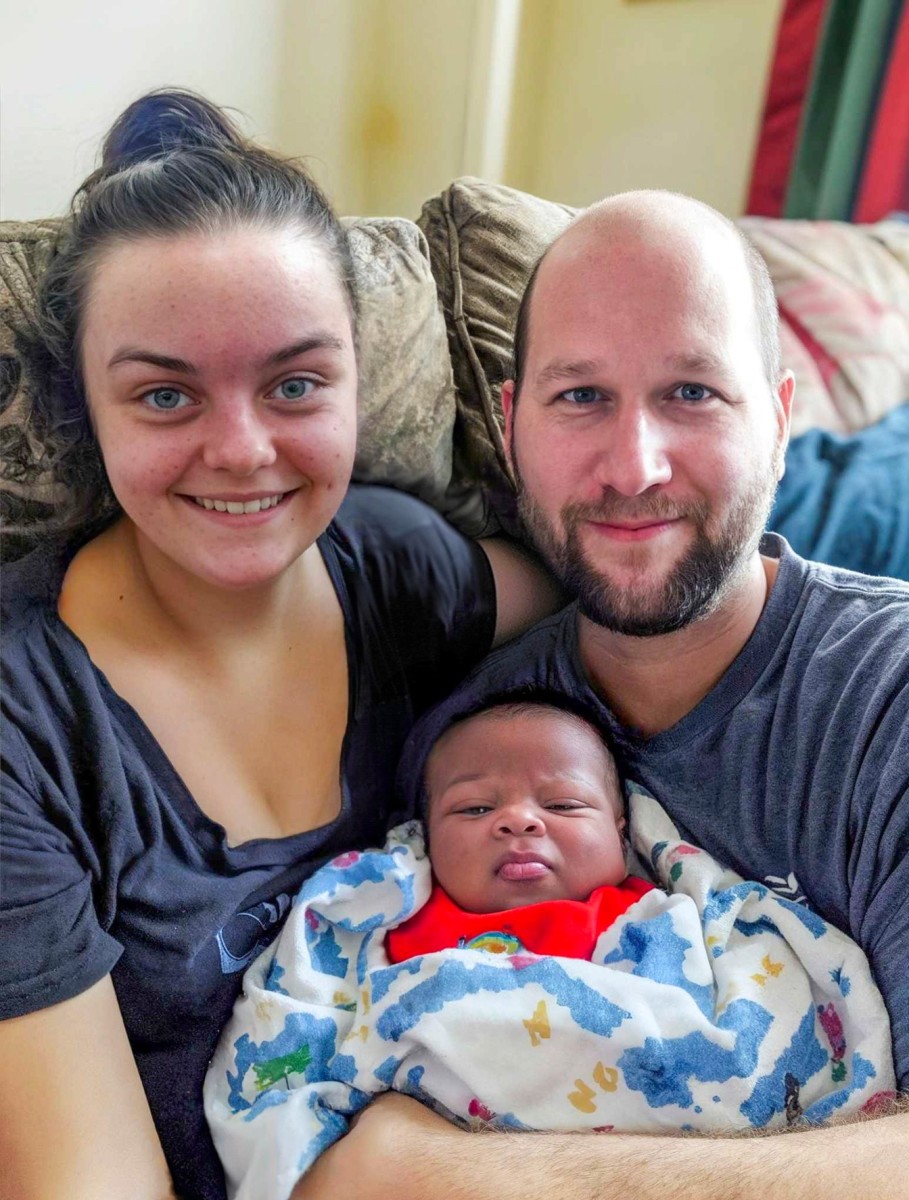 Rachel and Paul posing with their newborn boy Cash Jamal Buckman, Photo Credit: Celina 52 Truck Stop/Facebook