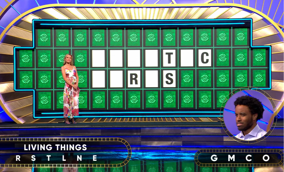 Show hostess Vanna White in a 'Wheel of Fortune' episode, Photo Credit: Wheel of Fortune/Youtube