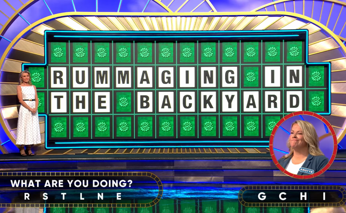 Show hostess Vanna White in a 'Wheel of Fortune' episode, Photo Credit: Wheel Of Fortune/Youtube