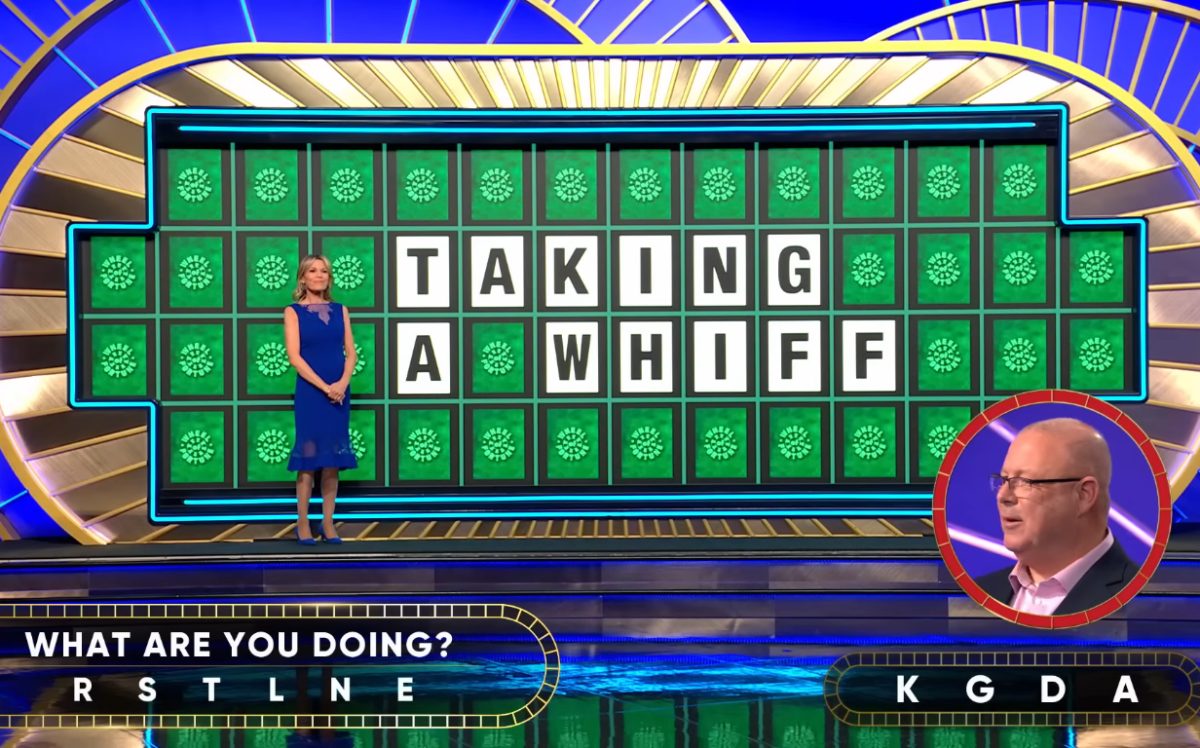 Show hostess Vanna White in a 'Wheel of Fortune' episode, Photo Credit: Wheel Of Fortune/Youtube