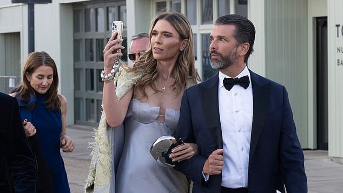Don Jr & his girlfriend Bettina Anderson walking outside in the UK, Photo Credit: Keeping Up With The Trumps/X
