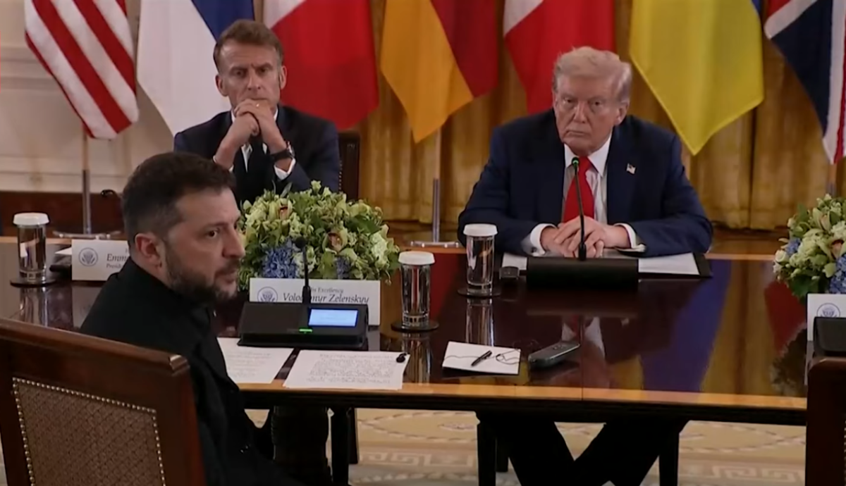 US President Donald Trump, France President Emmanuel Macron and Ukraine President Volodymyr Zelensky at a White House meeting, Photo Credit: The Economic Times/Youtube