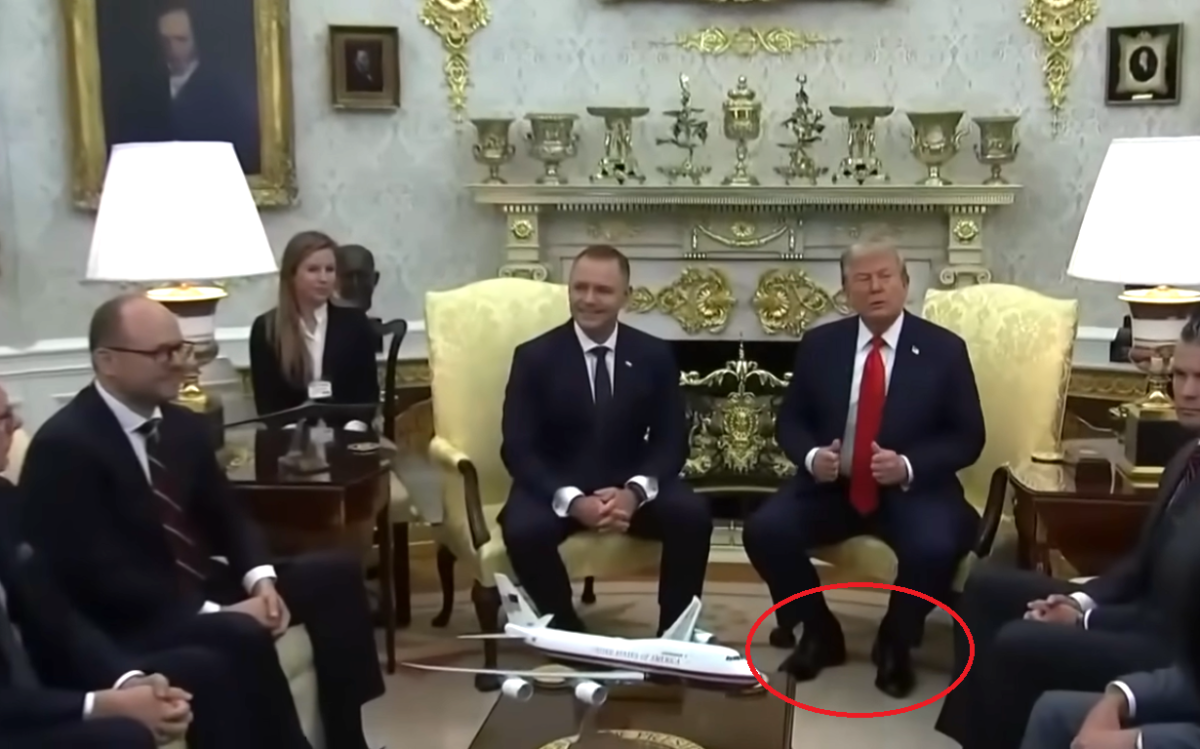 US President Donald Trump with his swollen ankles visible during meeting with Poland's President Karol Nawrocki, Photo Credit: CNBC Television/Youtube