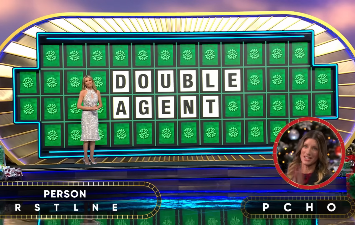 Show hostess Vanna White in a 'Wheel of Fortune' episode, Photo Credit: Wheel Of Fortune/Youtube