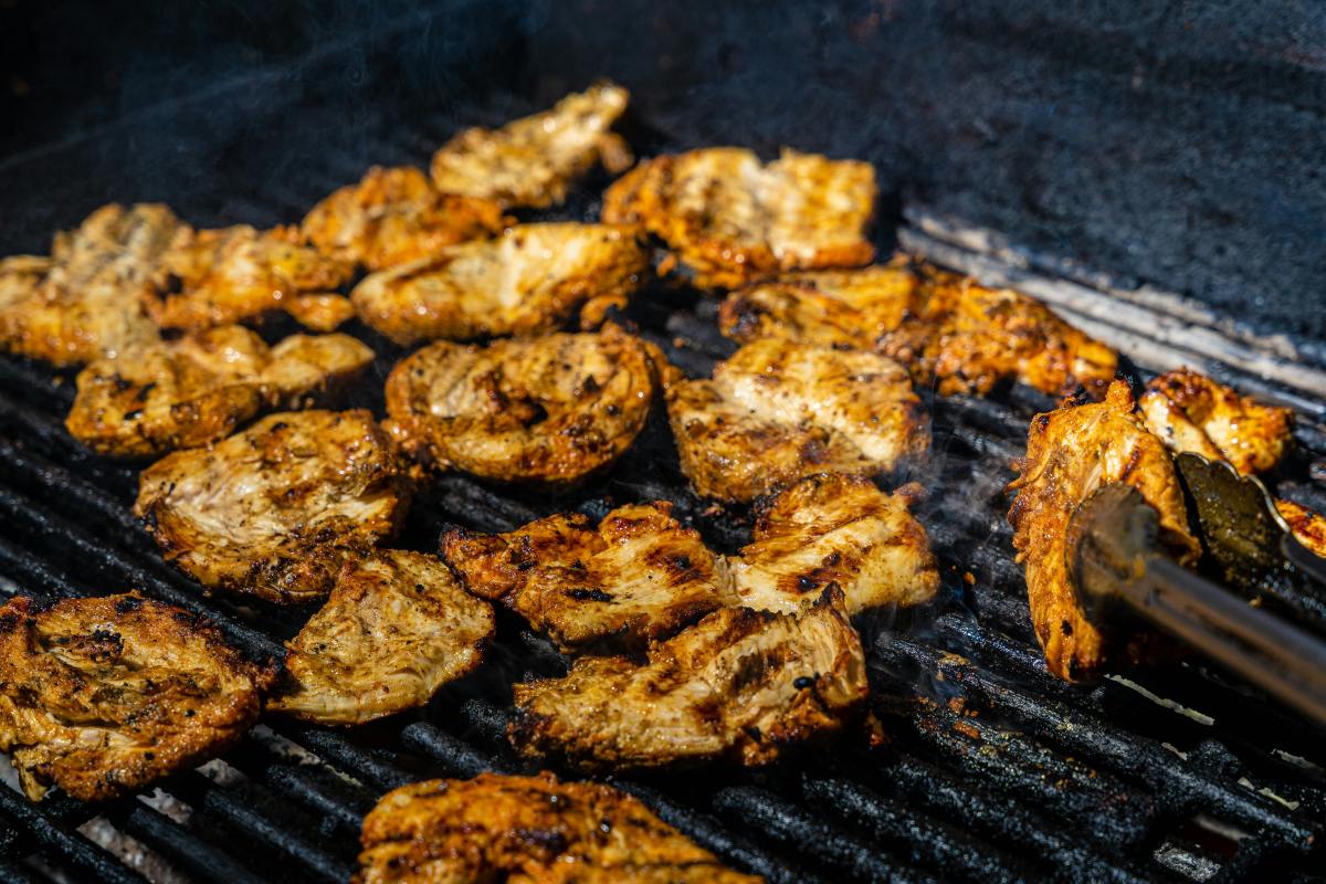 Middle Eastern food on a grill, Photo Credit: Pexels