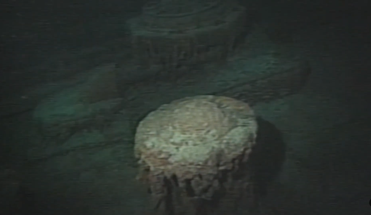 Unseen Titanic shipwreck footage from the bottom of the ocean, Photo Credit: IFLScience/Youtube