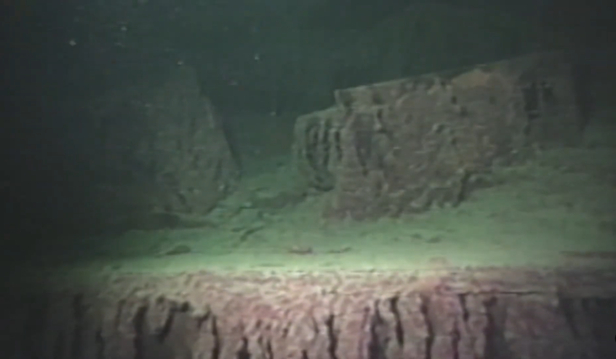Unseen Titanic shipwreck footage from the bottom of the ocean, Photo Credit: IFLScience/Youtube
