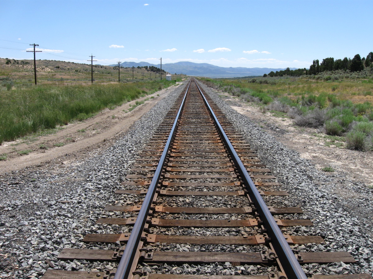 Union Pacific Southeastbound railroad in Utah West Desert, Photo Credit: Wikimedia