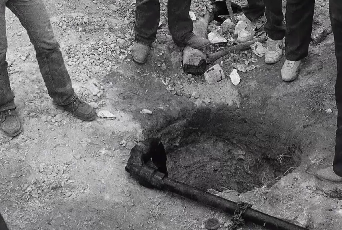 The deep well which baby Jessica slipped into, Photo Credit: People/Youtube