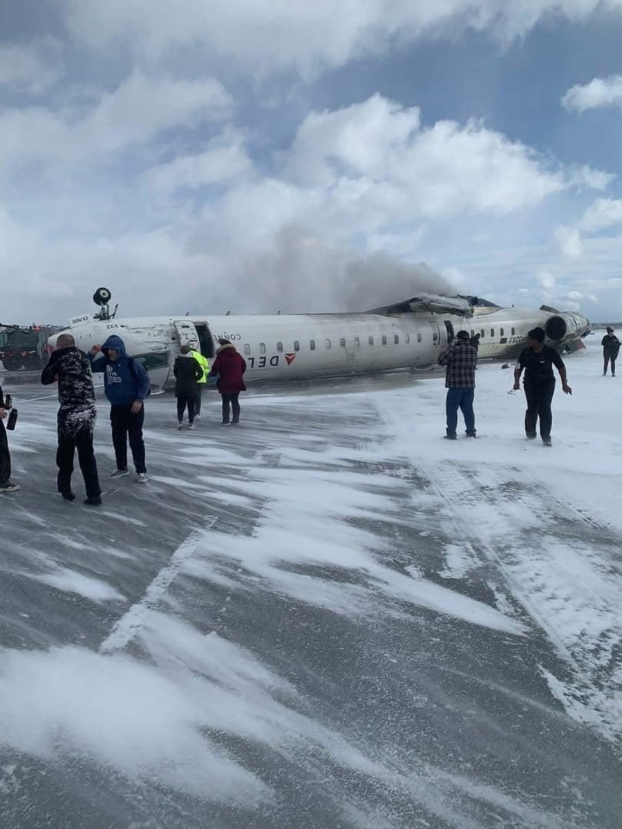 A Delta Plane in an upside down position on the ground due to a crash landing, Photo Credit: PrivateJetClubs/X