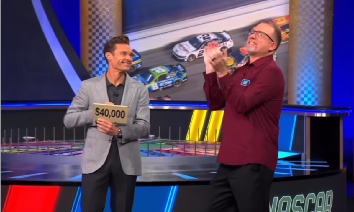 Show host Ryan Seacrest and contestant Ray Cason in a 'Wheel of Fortune' episode, Photo Credit: phily498/Instagram