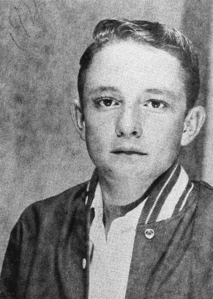 Johnny Cash at 17 years old photographed at the state fair in Memphis, Photo Credit: Hillbilly Talk with Shane Simmons/Facebook