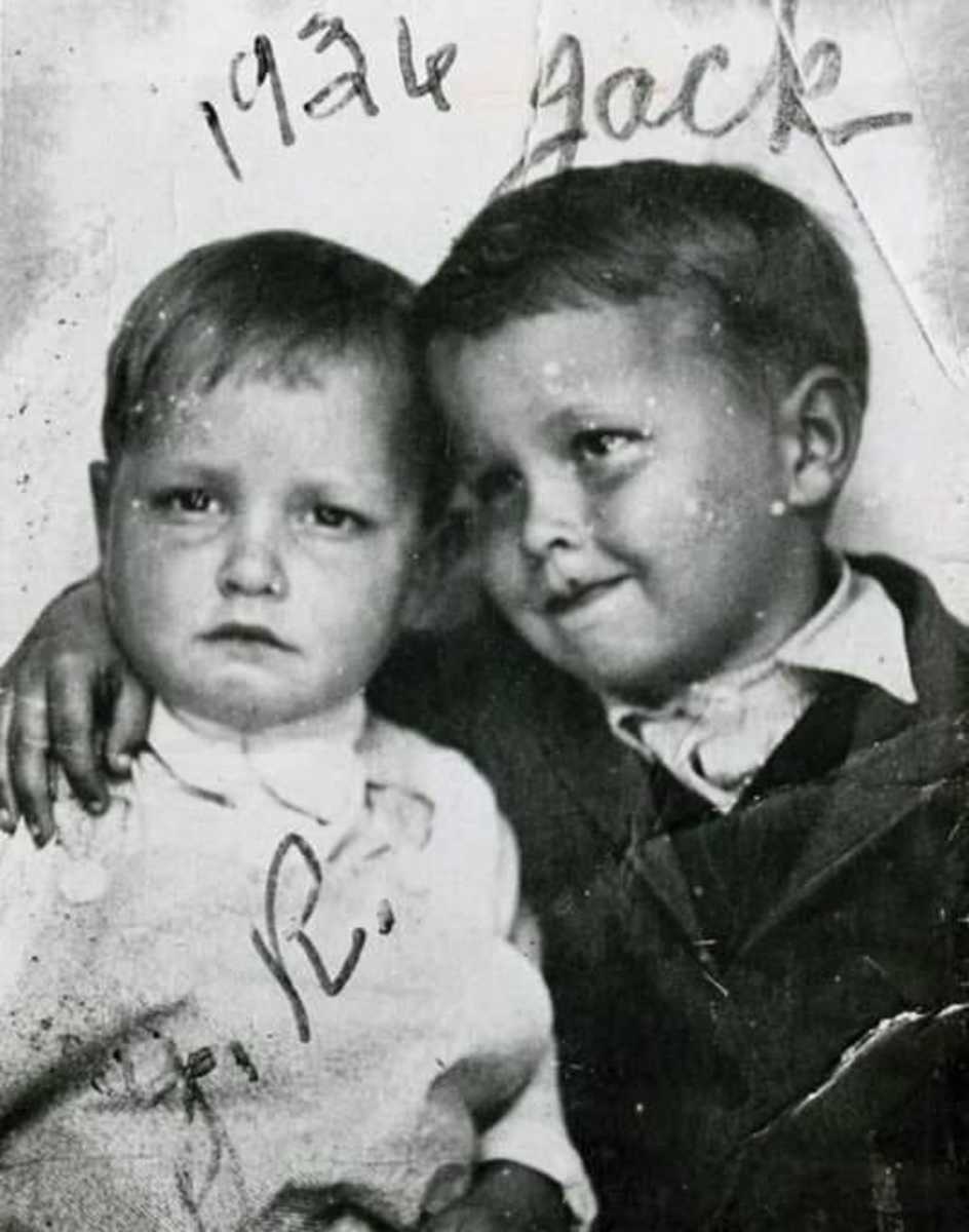 A young Johnny Cash alongside his older brother, Jack Cash, in 1934, Photo Credit: Timeless Tales/Facebook